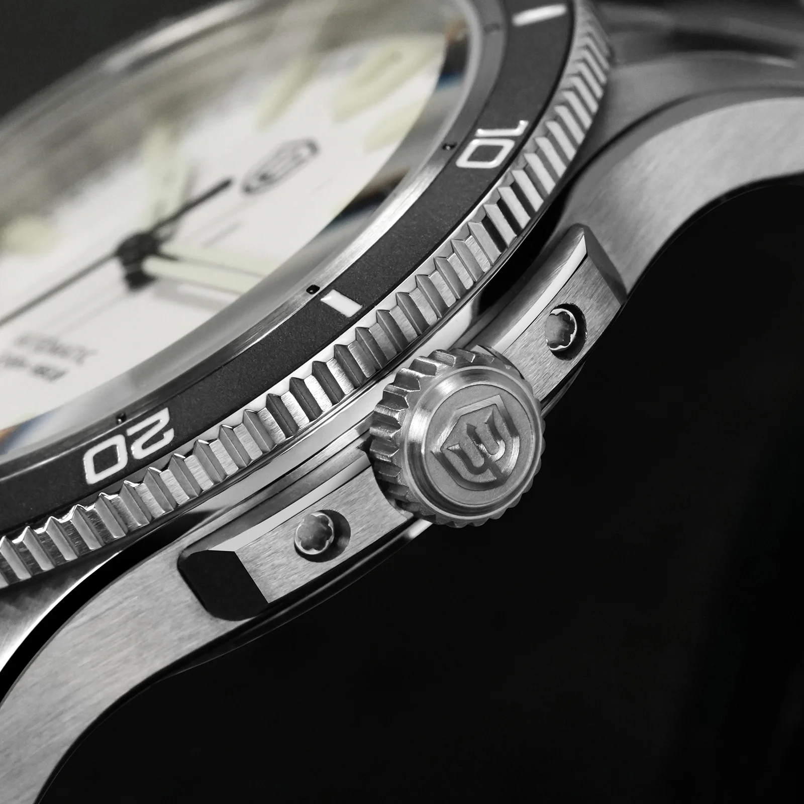 Watchdives WD0019 Premier 39mm Automatic Dive Watch - Image 12